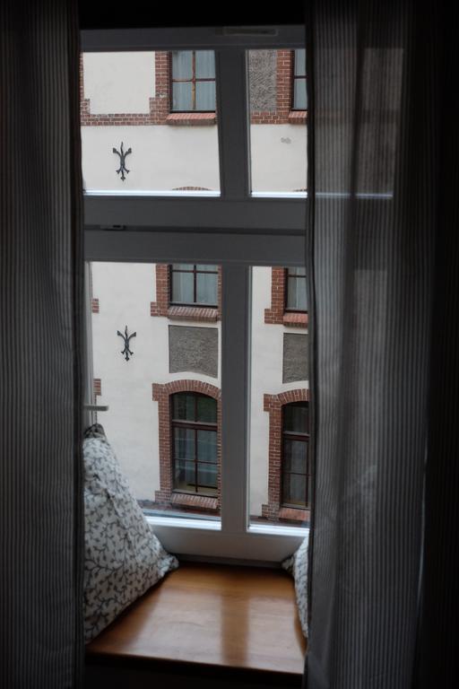 Academus Pub & Guest House ヴロツワフ エクステリア 写真